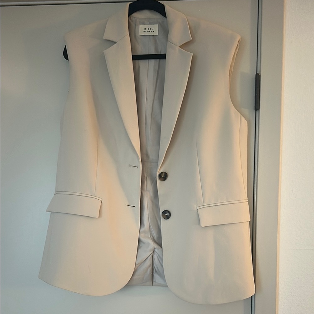 DISSH Cream Sleeveless Blazer Vest